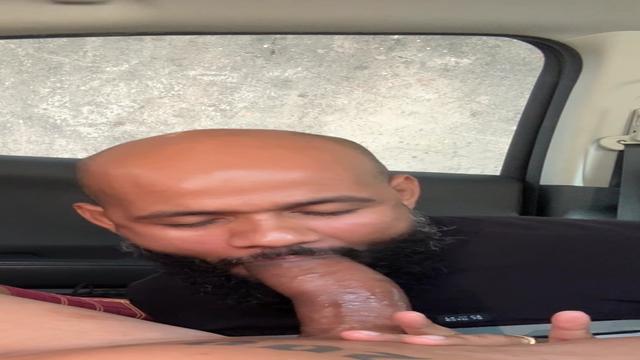 video 246 - fazendo o magrinho roluddao gozar gostos...