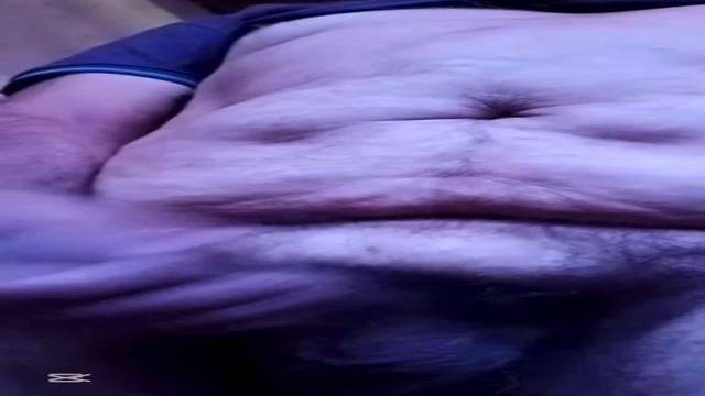 Mais um gordo safado 60 anos quem curte gordos aí .....