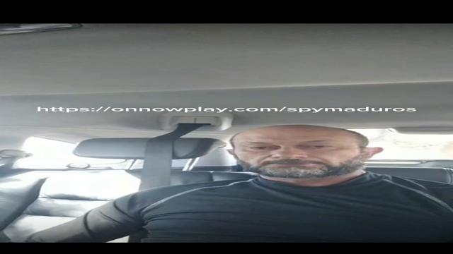 Macho hétero no carro, safado