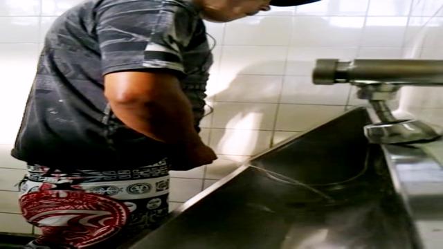 Pissing #33