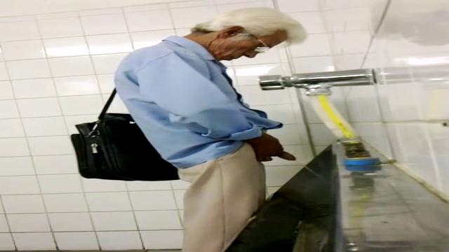Pissing #64