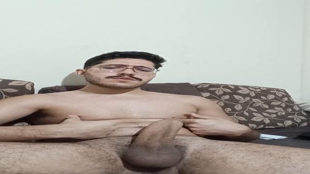 Dando atenção para esse pauzão 