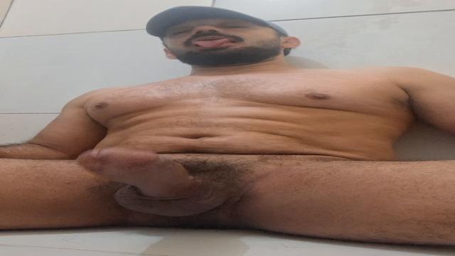 Brincando no banheiro 