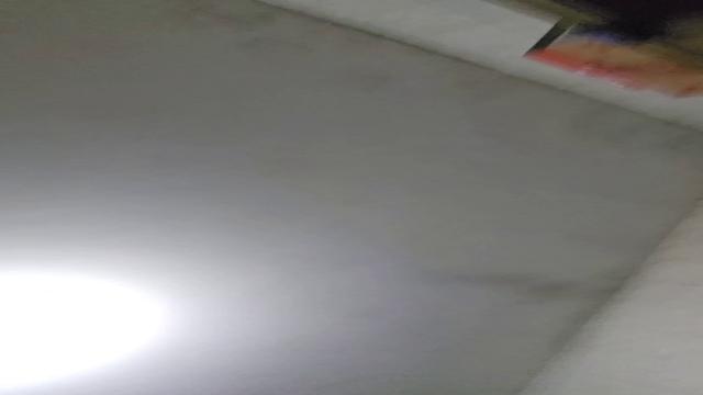 Botei o mlk de 4 e montei no rabo dele 1