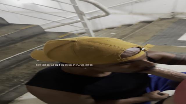 Escadas de emergência do shop “gaycaneca”