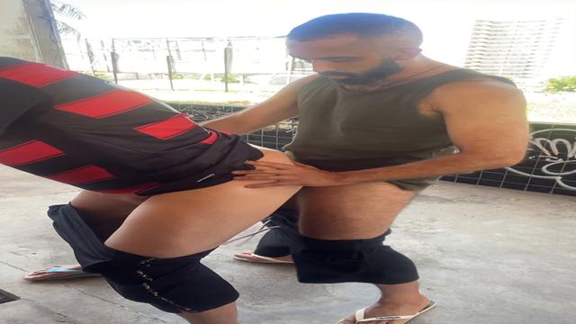 Fudendo com esse safado a caminho da praia ?️ 