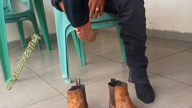 63 - I'll take away my smelly booty