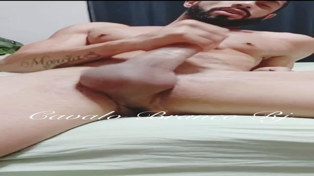 A GOZADA DO PUTAO PIROCUDO 