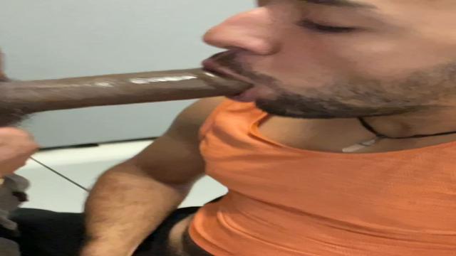 BANHEIRÃO - 25.11.2024 - FODI O FAXINEIRO DO BANHEIRO 