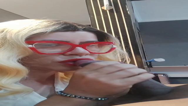 0319-Pedreiro saiu da obra pra socar fundo .