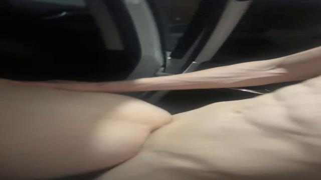 Dei no banco de trás do carro 
