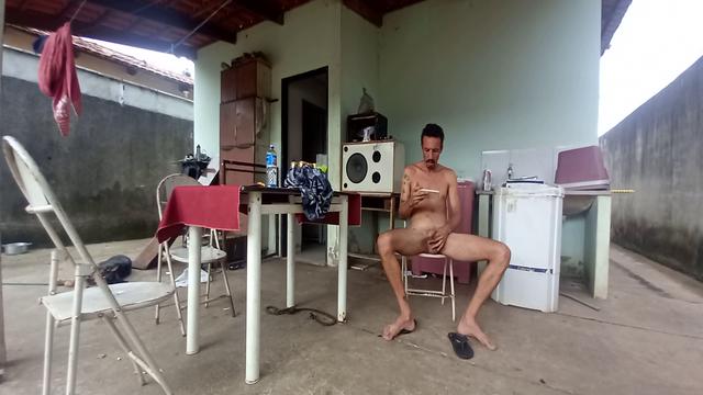 Tezão não tem lugar. 