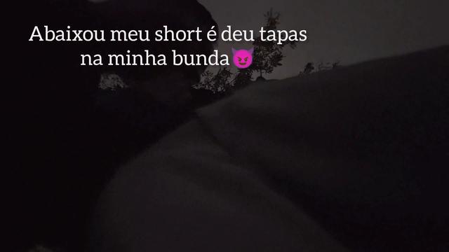 Motoboy novinho comeu meu cuzinho a força no campinho.