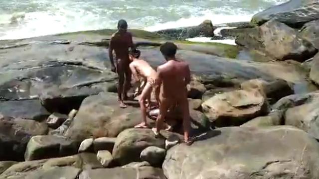 21 - sexo na praia 00 30