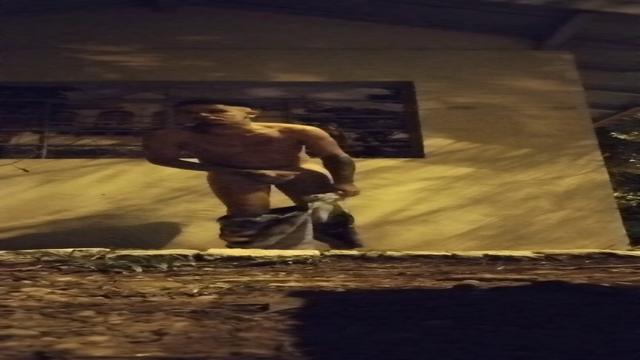 Curto muito adrenalina? Batendo punheta pá rua  É mu...