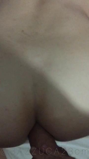 Comendo na janela 