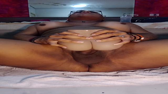 Minha bucetinha para eu mi aliviar 