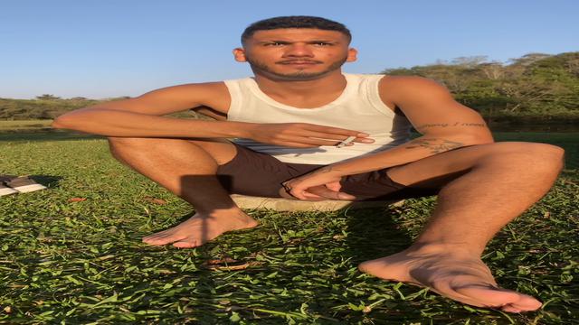 Fumando aquele no parque 