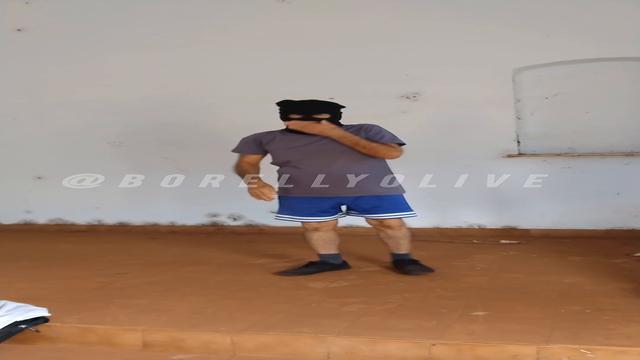 COWBOY CHAPÉU CAMISA XADREZ metendo no cu do Coroa p...