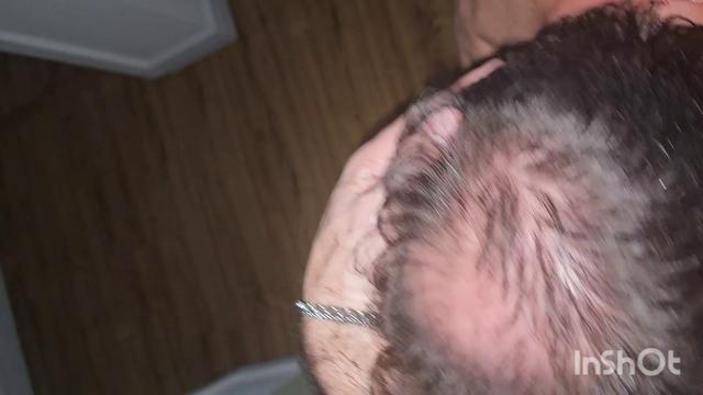 Metendo gostoso  no tiozio.