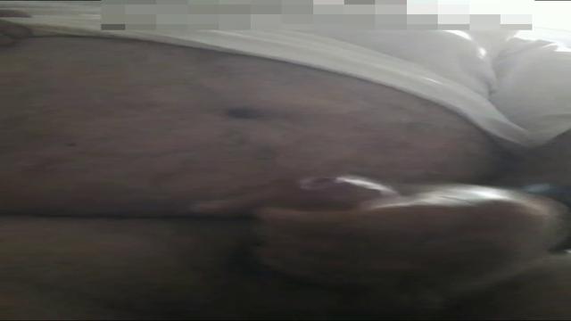 Gordinho safado de 56 anos se mostrando na cam. Parte 2