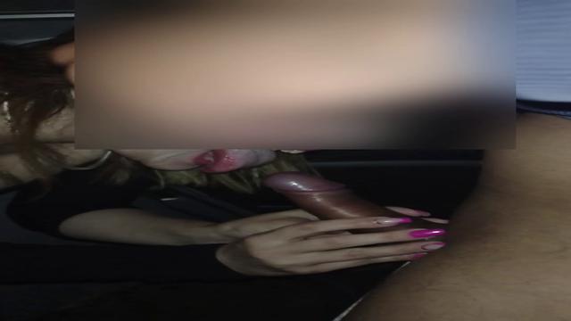 ESPOSA CHUPANDO O DESCONHECIDO