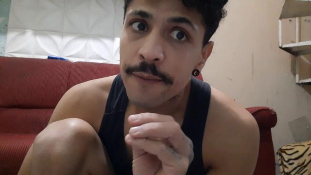 Usando vibrador no cu (tutorial) +18