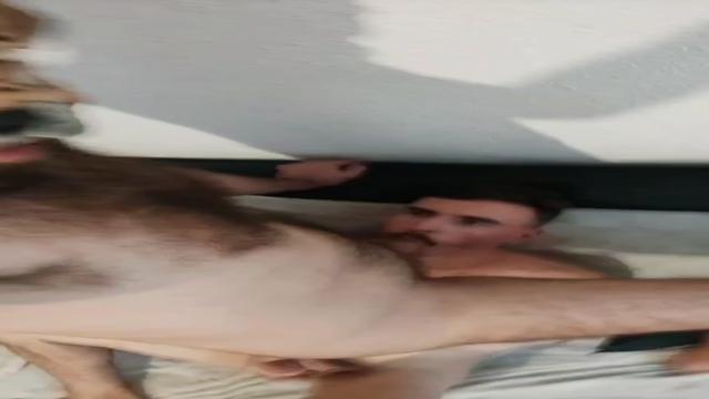 Gog fudendo a boca do slut 