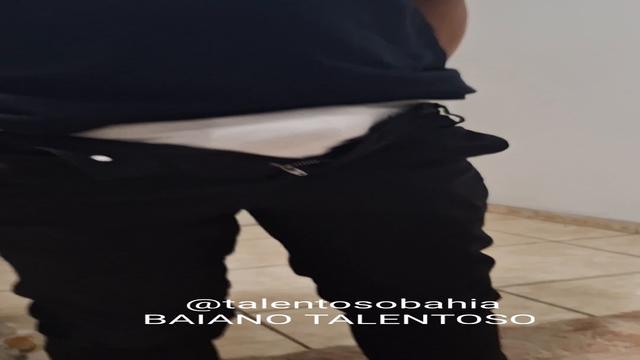 FUI NESTE BARZINHO HETÉRO EM GUARULHOS E LÁ ENCONTRE...