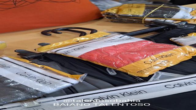 FUI FAZE UMAS COMPRAS  BÁSICAS DE CUECAS PRO NATAL, ...