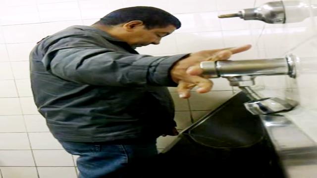 Pissing #6