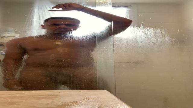 Vem tomar banho comigo ?