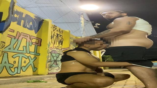 Fudendo umas das minhas putinha na rua 