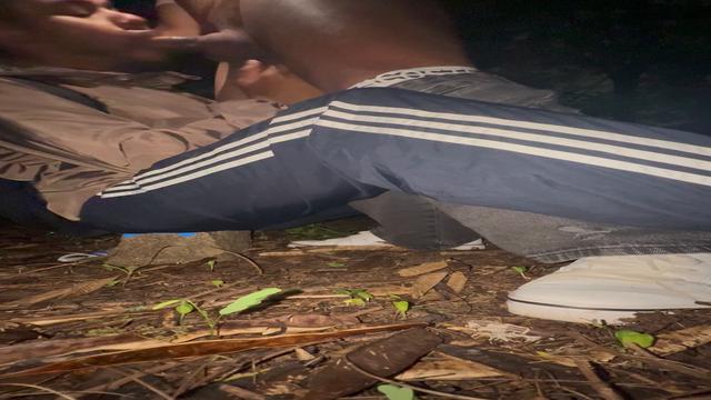 Putinho casado só esperou escurecer pra me dar leite...