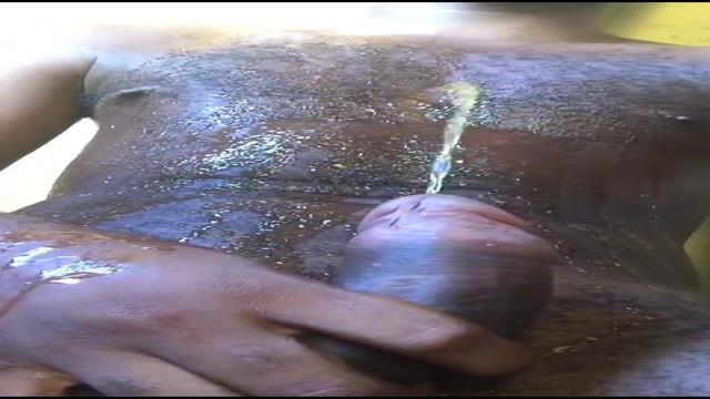 Aquele mijão gostoso ?