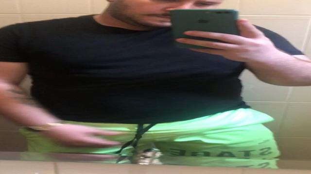 Esperando o marido na consulta