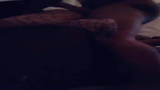 Novinho saiu do trabalho e veio descarregar no meu c...