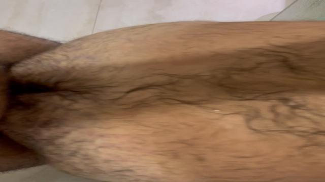 Comendo Ursao na ducha 