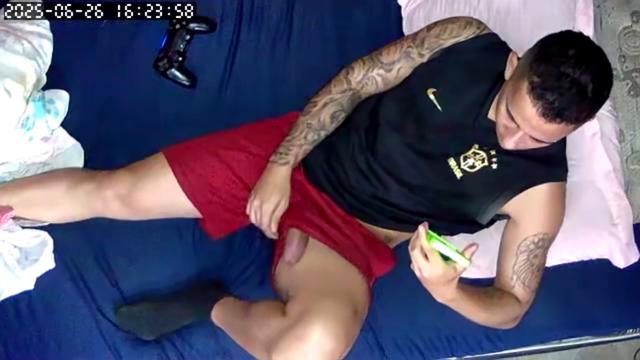 Cheguei da academia com tesão 