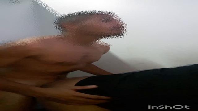 Vendedor de bala, me enchendo de porra. 