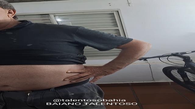 CHAMEI ESSE COROA PRA FINALIZAR A PINTURAVDA PAREDE ...