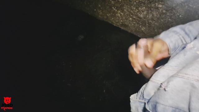 Loira Luxx Deu Na Praia do Leme Pro Negao Roludo