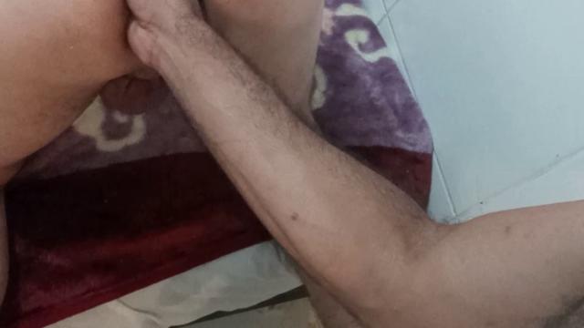 Mais um fisting num gurizão 