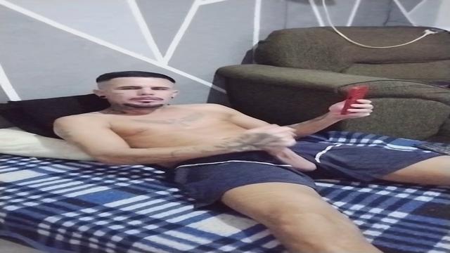 Meu tesão tava a mil chegando em casa após come um c...