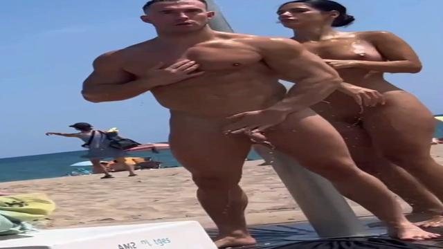 Hétero na praia de nudismo 