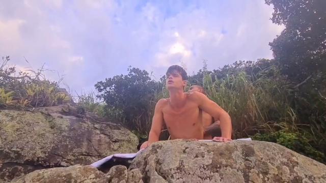 MINOTAURO FUDENDO RENBRI CARIOCA NA PRAIA DO ABRICÓ RJ