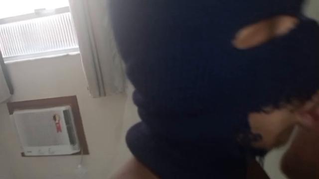 Novinho Pauzudo que catei no Bloco de Carnaval. Mace...