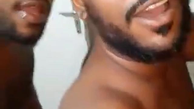 Fudendo ursão gostoso 