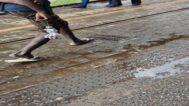 EU MEU AMIGO CAPIXABA, PEGAMOS DOIS CARAS NO CENTRO PARTE 01.