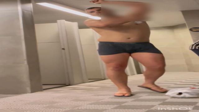Mais flagra desse macho gostoso 